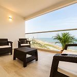 Panoramic Oceanview Loft Near Beach & Airport