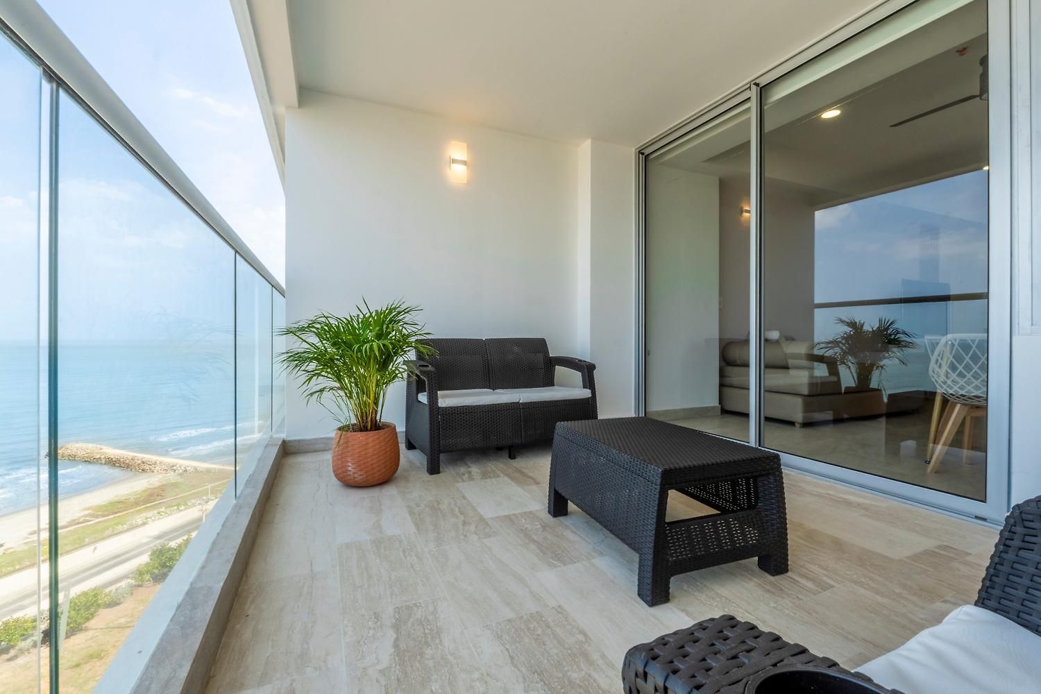 Panoramic Oceanview Loft Near & Airport Apartamento Cartagena