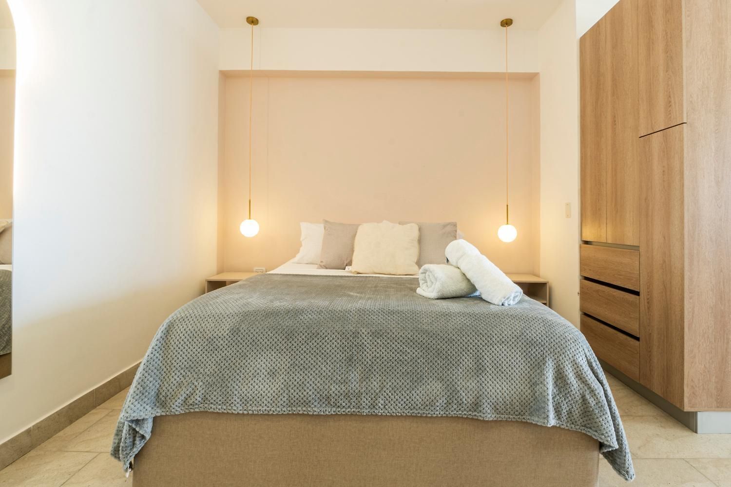 Panoramic Oceanview Loft Near & Airport Apartamento *