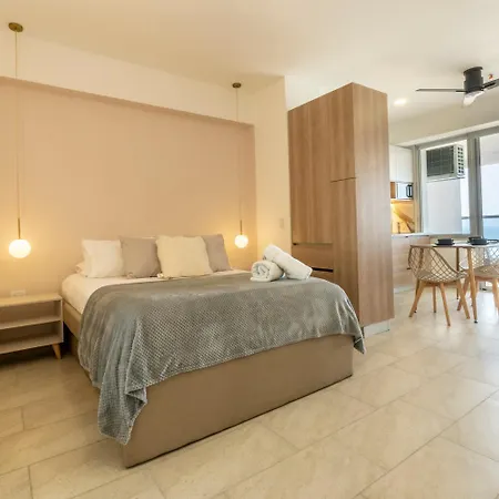 Panoramic Oceanview Loft Near & Airport *