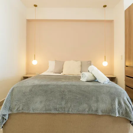 Panoramic Oceanview Loft Near & Airport Apartamento *