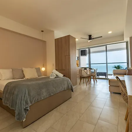 Apartment Panoramic Oceanview Loft Near & Airport *