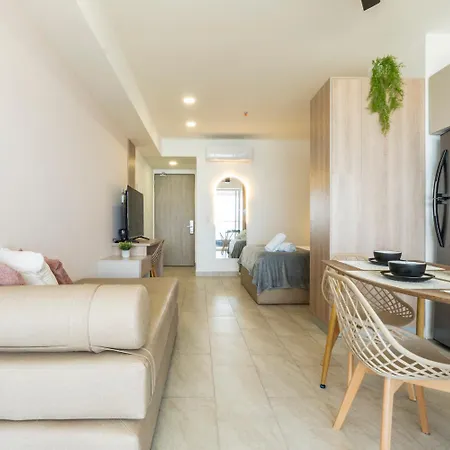 Panoramic Oceanview Loft Near & Airport Cartagena