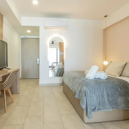 Panoramic Oceanview Loft Near & Airport Apartment